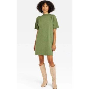 green oversized t shirt dress Plain Green T-shirt dress – Kristin's Atelier